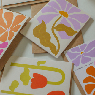 Bold Retro Daisy Card